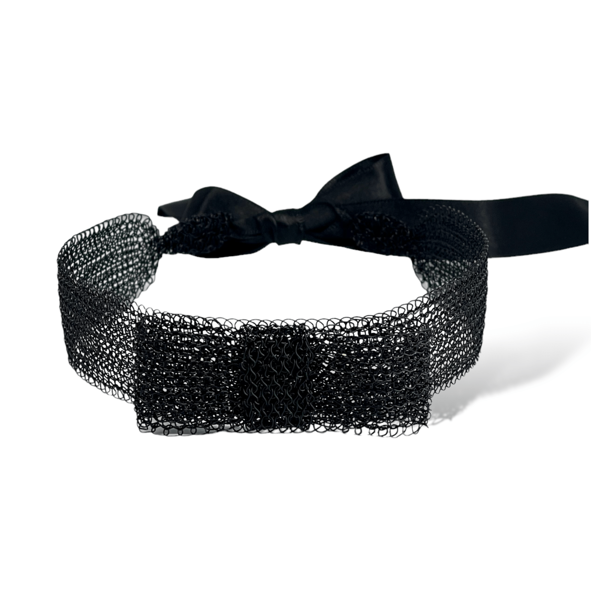 woman handmade necklace in golden wire woman handmade necklace in golden wire