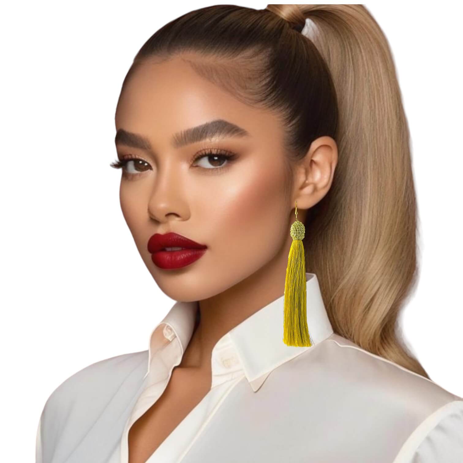 woman handmade earrings in golden wire woman handmade earrings in golden wire